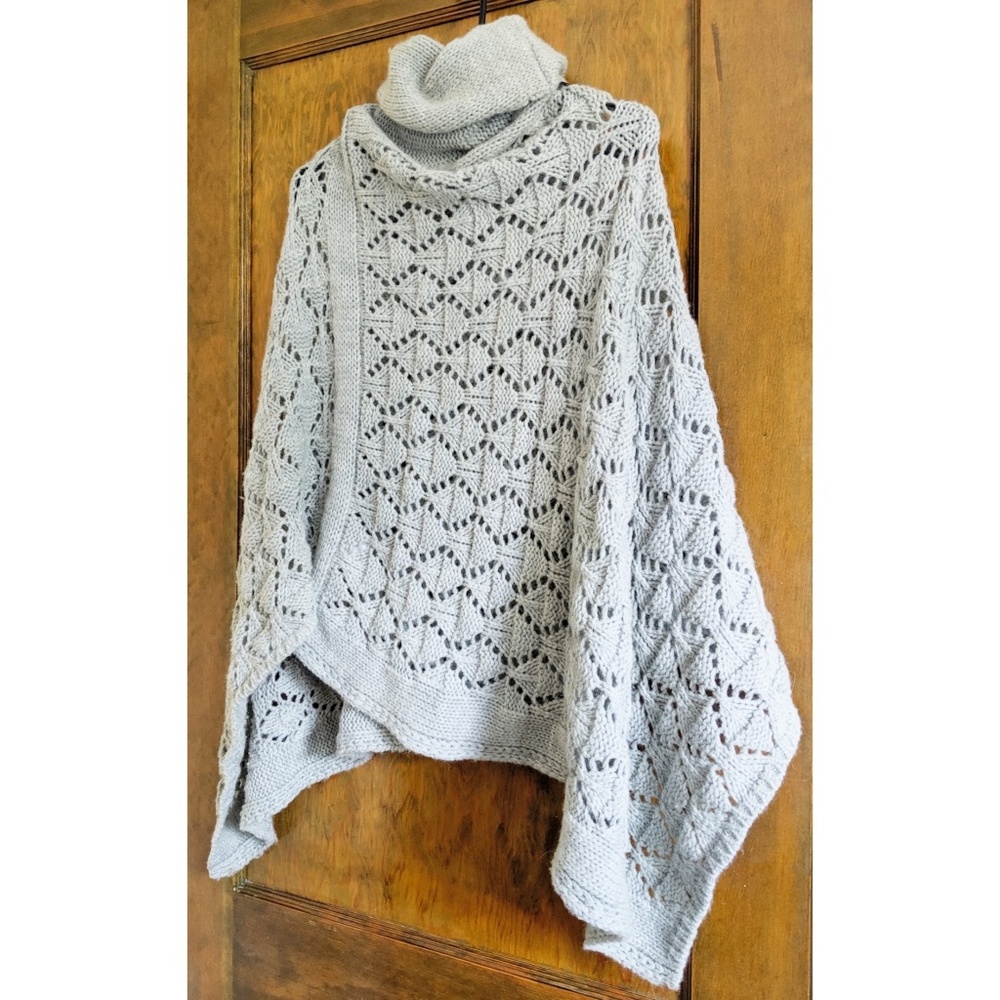 Stambecco Cowl Neck Poncho, Made in Italy - Picture 1 of 7